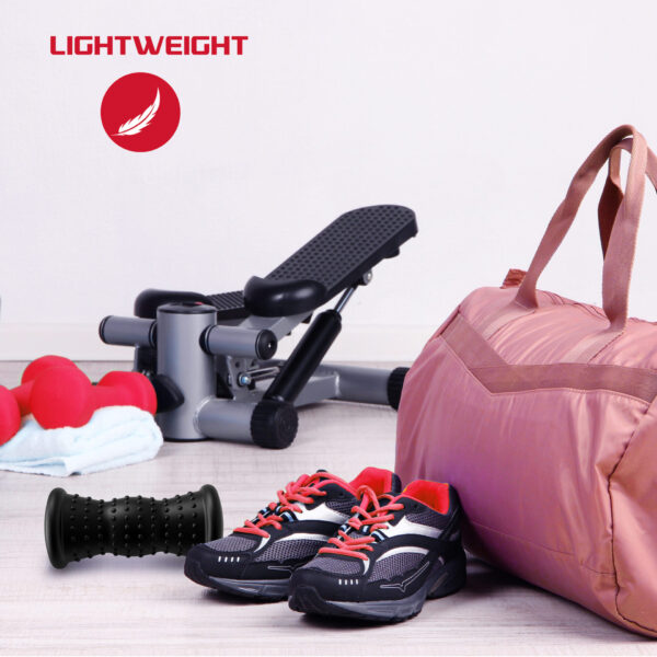 You can easily take the Vibrating Foot Massager with you to the gym or wherever you go thanks to its lightweight, compact, and portable design.