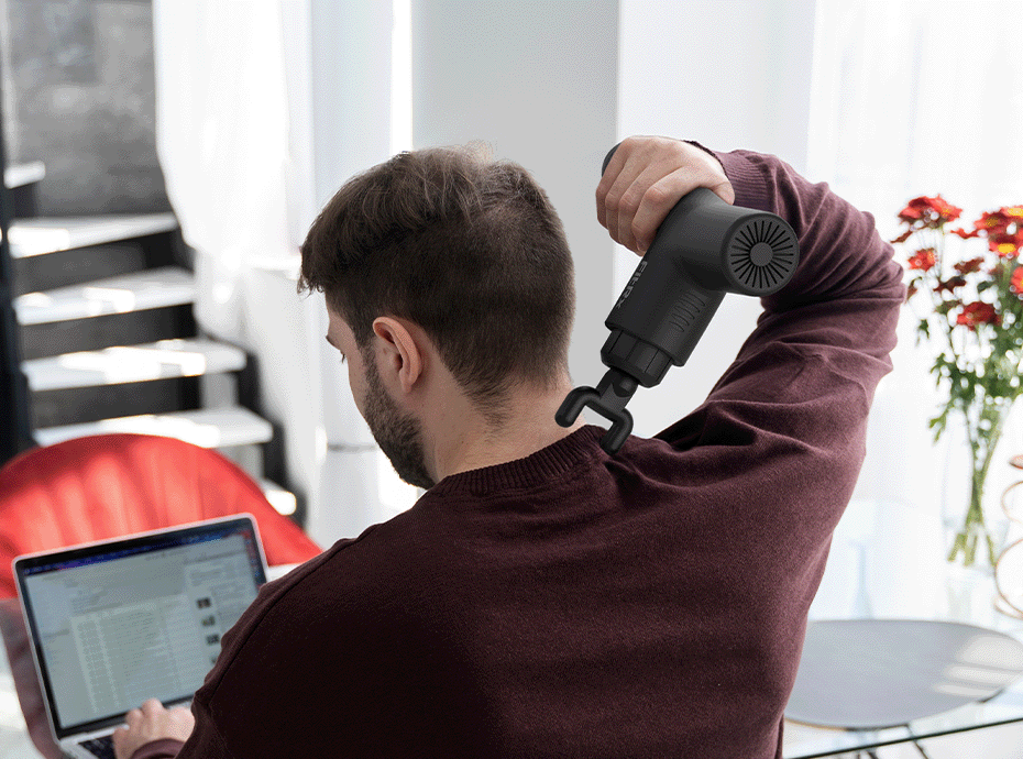 Thanks to the massager’s ergonomic grip, you can easily reach hard-to-reach areas, whether you’re at an office desk all day or working from home.